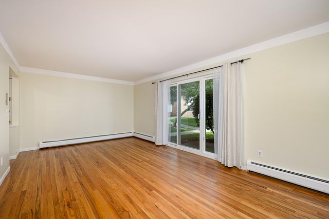 1213 Island Drive 101, Ann Arbor, MI 48105
