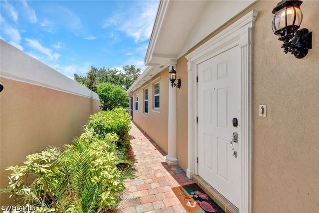 28820 Xenon WAY, Bonita Springs, FL 34135