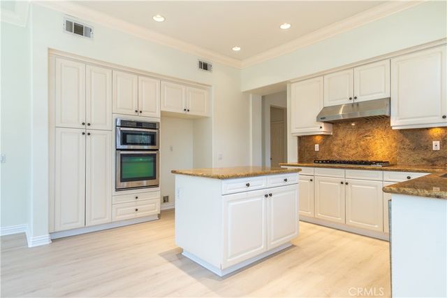58 Oakhurst Road, Irvine, CA 92620