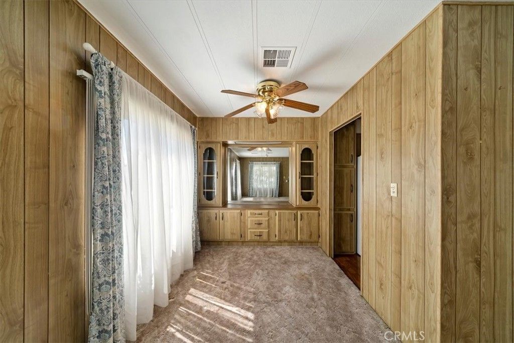 Image 11 of property listing at 7501 Palm, Yucca Valley, CA 92284