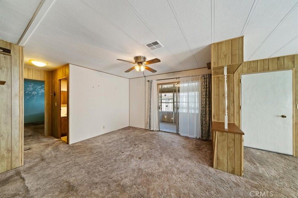 Image 15 of property listing at 7501 Palm, Yucca Valley, CA 92284