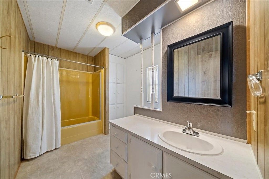 Image 23 of property listing at 7501 Palm, Yucca Valley, CA 92284