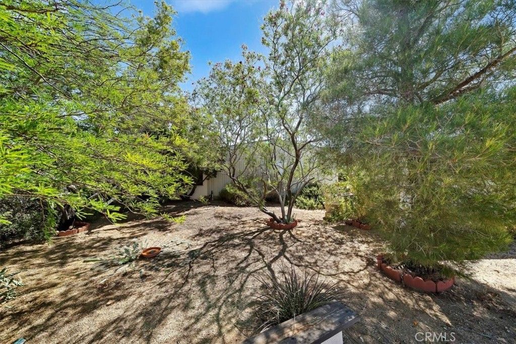Image 28 of property listing at 7501 Palm, Yucca Valley, CA 92284