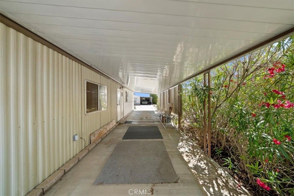Image 4 of property listing at 7501 Palm, Yucca Valley, CA 92284