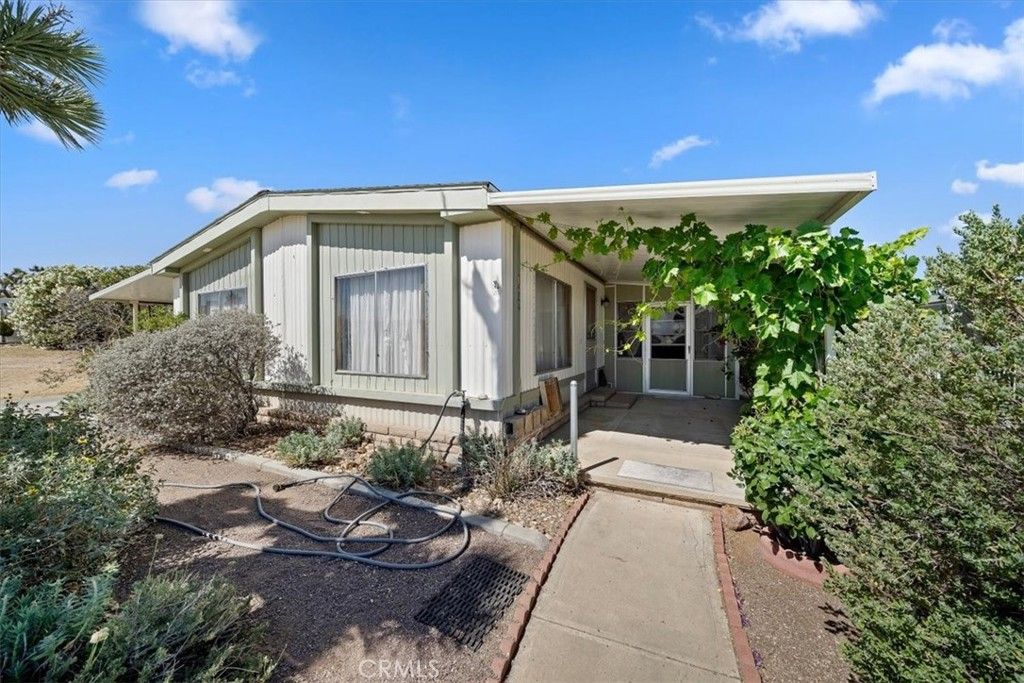 Image 7 of property listing at 7501 Palm, Yucca Valley, CA 92284