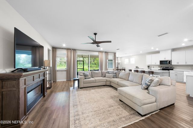 3167 LAGO VISTA Drive, Green Cove Springs, FL 32043