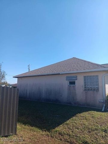1017 Nelson RD N, Cape Coral, FL 33993