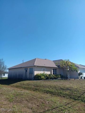 1017 Nelson RD N, Cape Coral, FL 33993