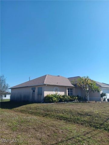 1017 Nelson RD N, Cape Coral, FL 33993
