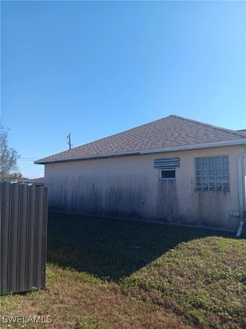 1017 Nelson RD N, Cape Coral, FL 33993