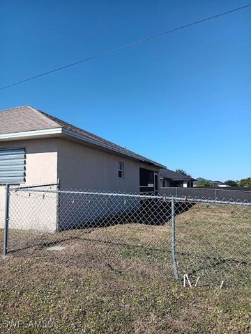 1017 Nelson RD N, Cape Coral, FL 33993