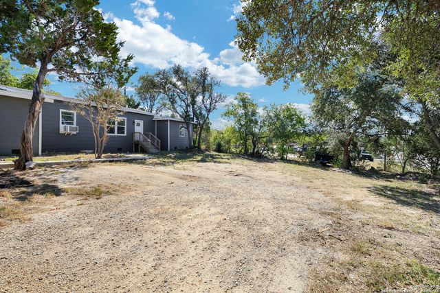 1016 E borgfeld, San Antonio, TX 78260