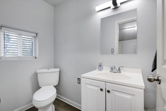 1016 E borgfeld, San Antonio, TX 78260