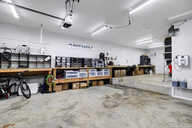 1016 E borgfeld, San Antonio, TX 78260