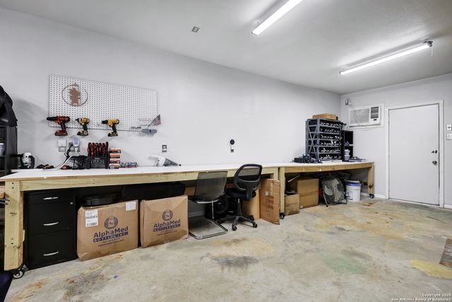 1016 E borgfeld, San Antonio, TX 78260