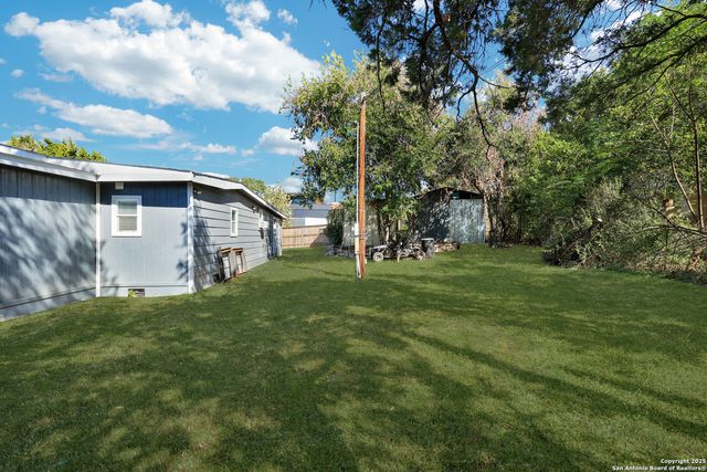 1016 E borgfeld, San Antonio, TX 78260