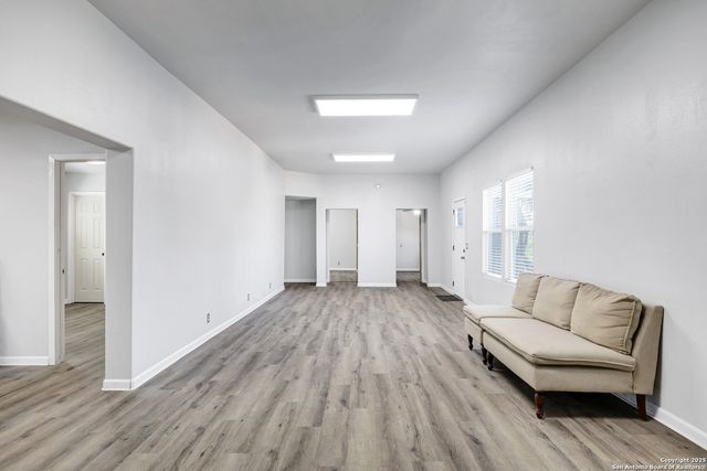 1016 E borgfeld, San Antonio, TX 78260