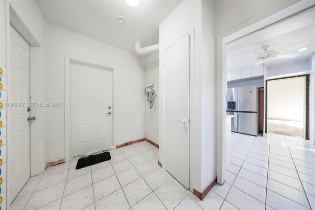 297 Eucalyptus Dr, Hialeah, FL 33010