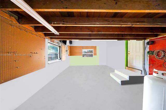 297 Eucalyptus Dr, Hialeah, FL 33010