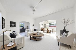 297 Eucalyptus Dr, Hialeah, FL 33010