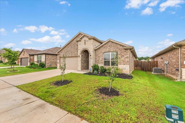 2405 Briscoe Ranch Drive, Weatherford, TX 76087