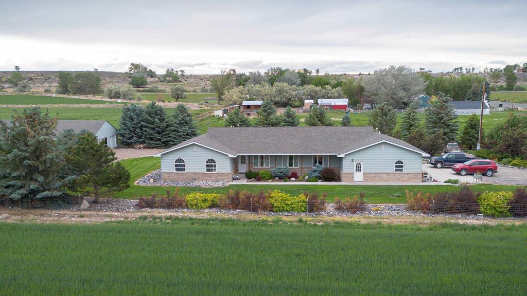 Burlington WY photo 1