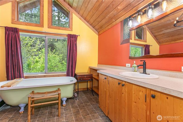 50271 State Route 20, Concrete, WA 98237