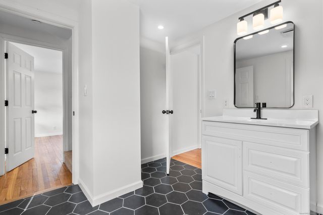 1092 Durham Road, Guilford, CT 06437