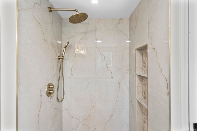 1092 Durham Road, Guilford, CT 06437