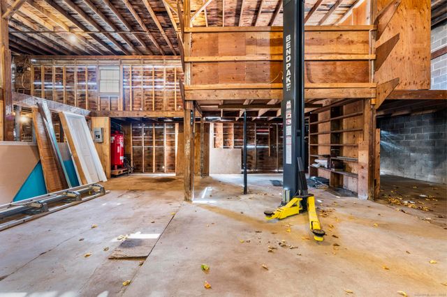 1092 Durham Road, Guilford, CT 06437