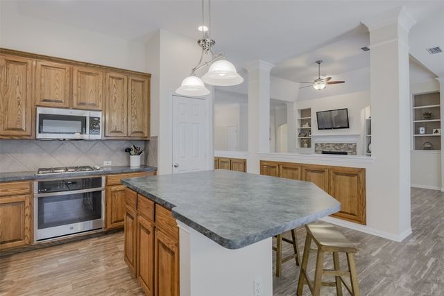 6507 Fannin Farm Way, Arlington, TX 76001