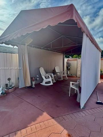 14365 SW 172nd Lane, Miami, FL 33177