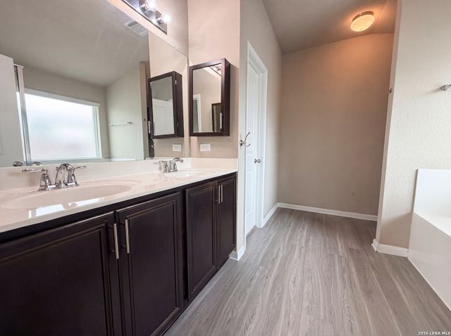 789 WOLFETON WAY, New Braunfels, TX 78130