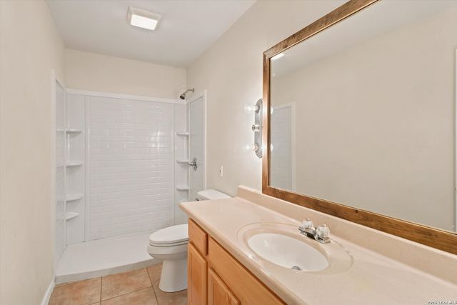 167 MARY ANN DR, Canyon Lake, TX 78133