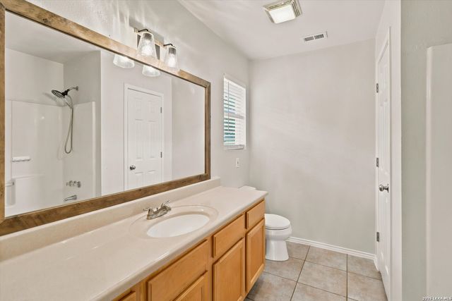 167 MARY ANN DR, Canyon Lake, TX 78133