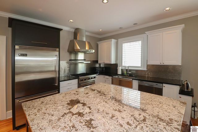 715 Woodland Drive, Paducah, KY 42001