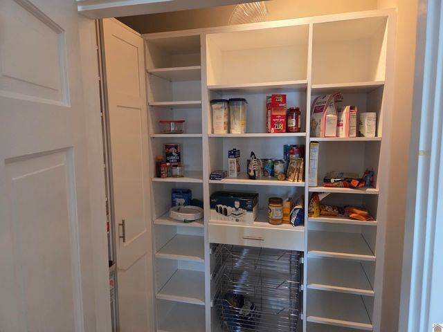 715 Woodland Drive, Paducah, KY 42001