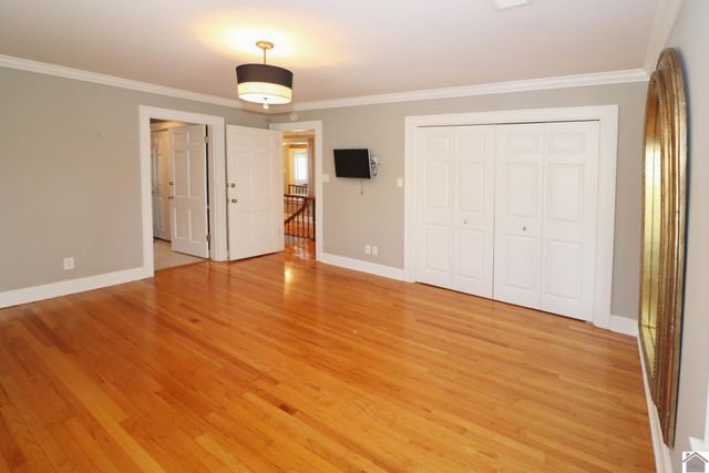 715 Woodland Drive, Paducah, KY 42001