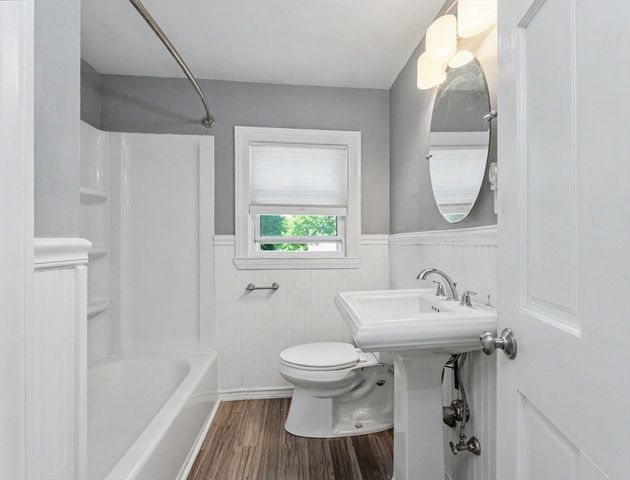 25 Moynihan Rd, Hamilton, MA 01982