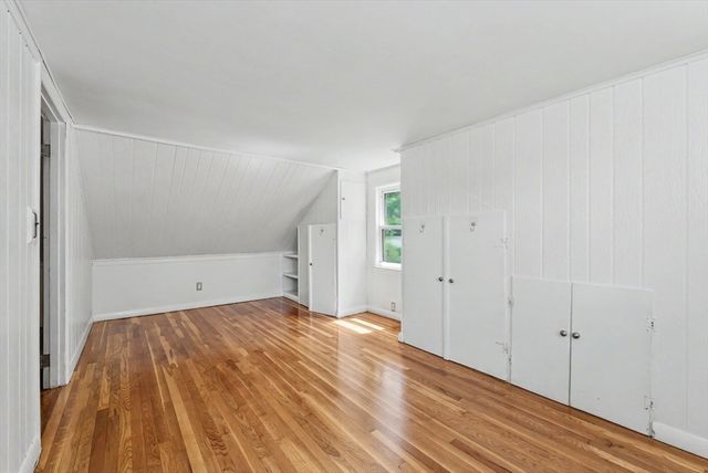 25 Moynihan Rd, Hamilton, MA 01982