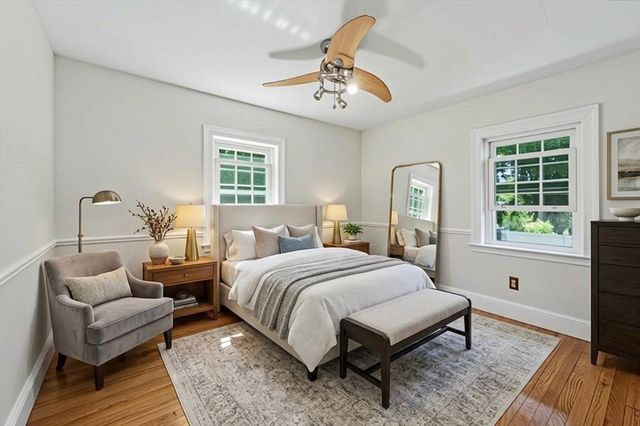 25 Moynihan Rd, Hamilton, MA 01982