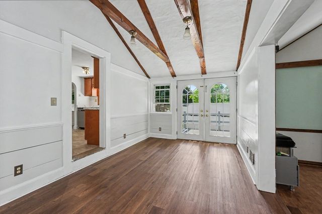 25 Moynihan Rd, Hamilton, MA 01982