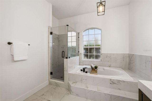 2116 GOLF MANOR BOULEVARD, Valrico, FL 33596