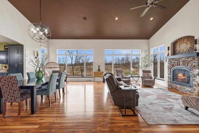 W6764 OSAGE COURT, Fond Du Lac, WI 54937