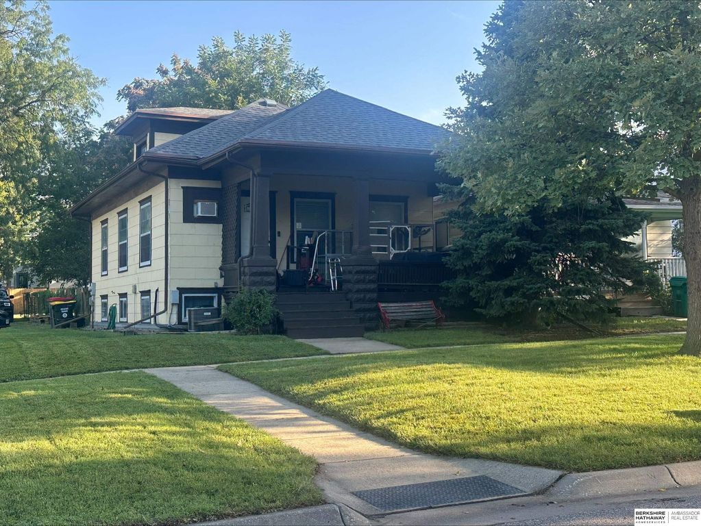 800 Sumner Street, Lincoln, NE 68502