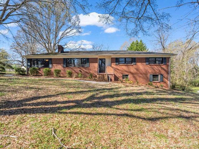 711 N Oak Street, Lincolnton, NC 28092