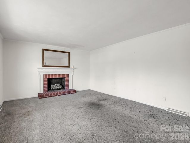 711 N Oak Street, Lincolnton, NC 28092