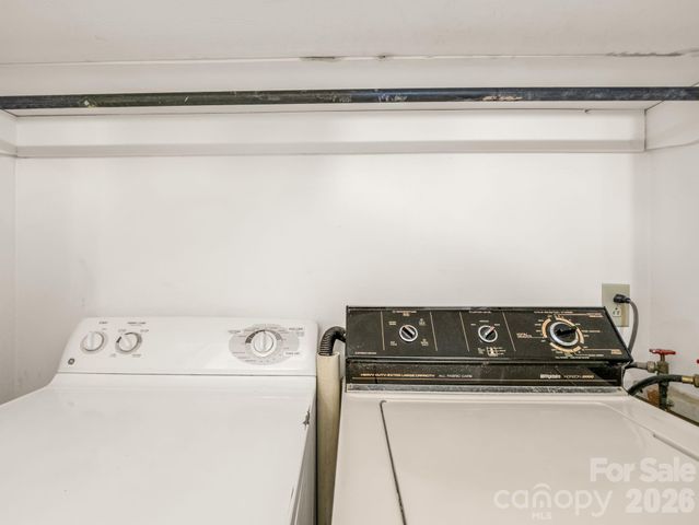 711 N Oak Street, Lincolnton, NC 28092