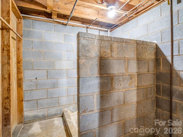 711 N Oak Street, Lincolnton, NC 28092