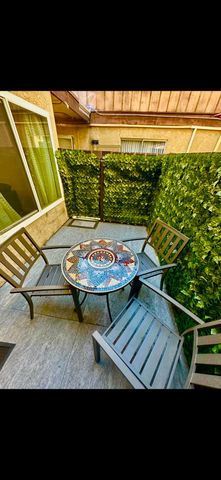 7301 Lennox Avenue C10, Van Nuys, CA 91405